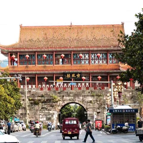 童眼看武冈，笔尖迎旅发——展辉少年献礼第四届邵阳旅游发展大会