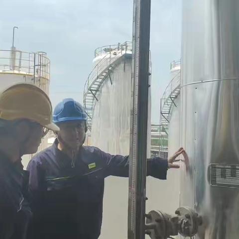 国庆“不打烊”，生产建设忙！