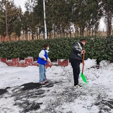 琚寨村第三网格郭雅琴