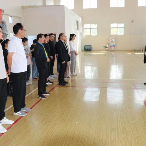 运动健康    羽乐共享                     第三实验小学教职工羽毛球比赛