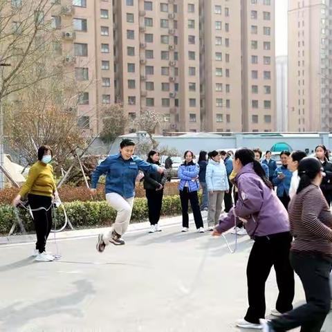 国网郓城县供电公司举办“快乐巾帼 美丽绽放”庆“三八”女职工趣味运动会活动