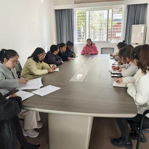 武夷山市小学语文林俐党员名师工作室召开期初工作会议——推进教育帮扶与教学研讨