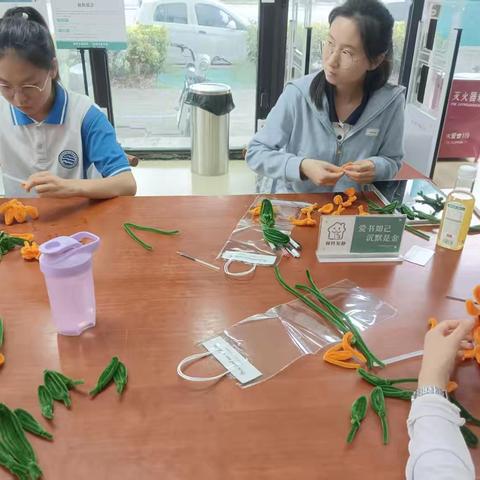许昌建安区图书馆：手工花束致敬师恩