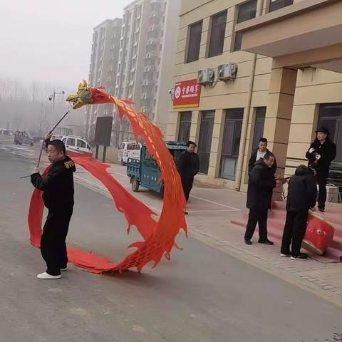 临港街道综合养老服务中心娱乐活动开始啦