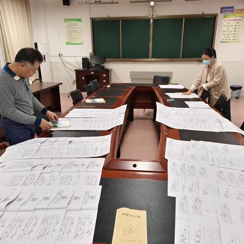 以“评”促教，以“比”激学——琼山二中生物组作业评比活动