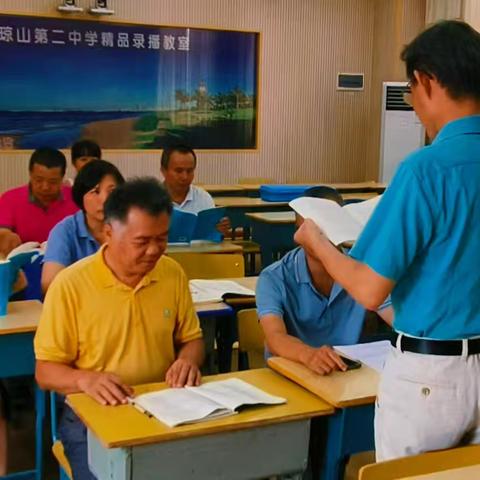 读课标，学课标，用课标——琼山二中生物组读课标活动