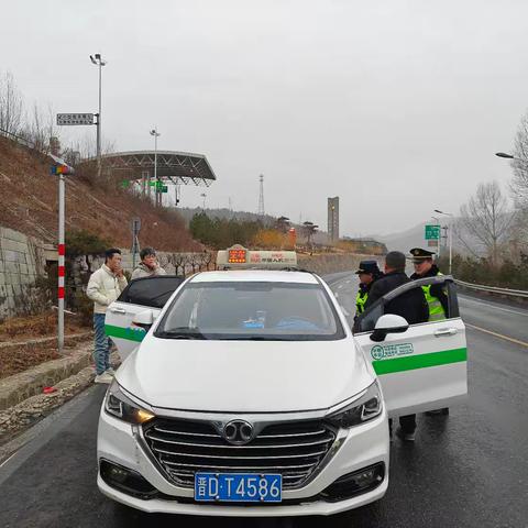 春节我在岗：运政执法队坚守一线保障道路运输秩序
