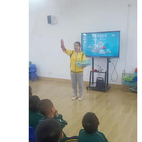 大三班 科学活动《我们身边的工具》