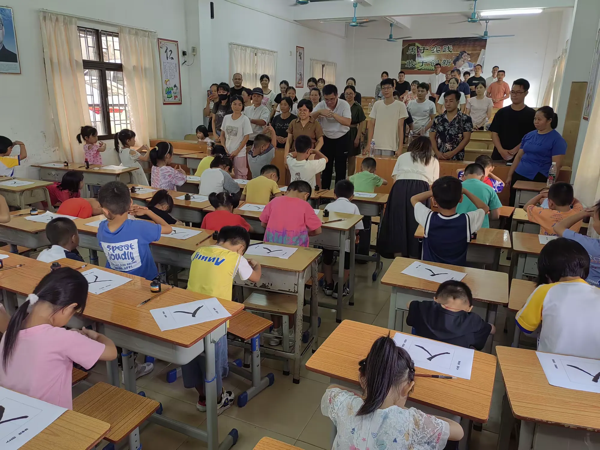 简篇-开笔礼| 开笔延脉 诗礼传家——苍城镇中心小学北校区2024年“开笔礼”暨五邑优秀传统家训诵读活动