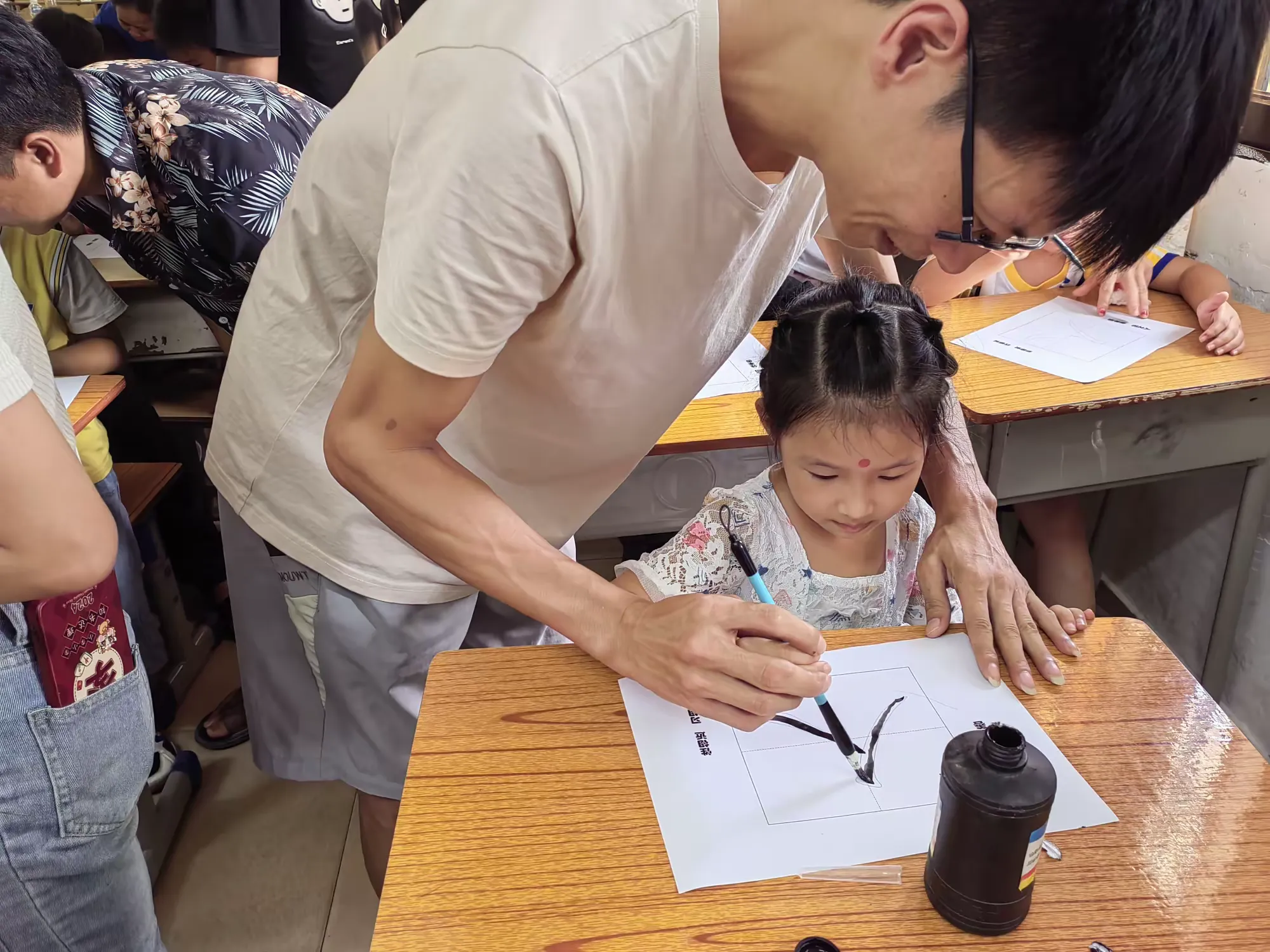 简篇-开笔礼| 开笔延脉 诗礼传家——苍城镇中心小学北校区2024年“开笔礼”暨五邑优秀传统家训诵读活动