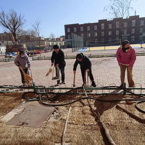 北票市特殊教育学校主题党日活动—“雷锋精神在校园，清扫行动从我做起”