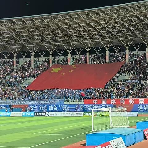 科尔沁区第八中学万俊朗——庆双节