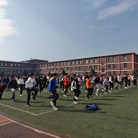 【汽开十三·精雅教育】 让运动成为习惯 让生命更加精彩——六年级10×200米男女混合接力赛 ﻿纪实报道