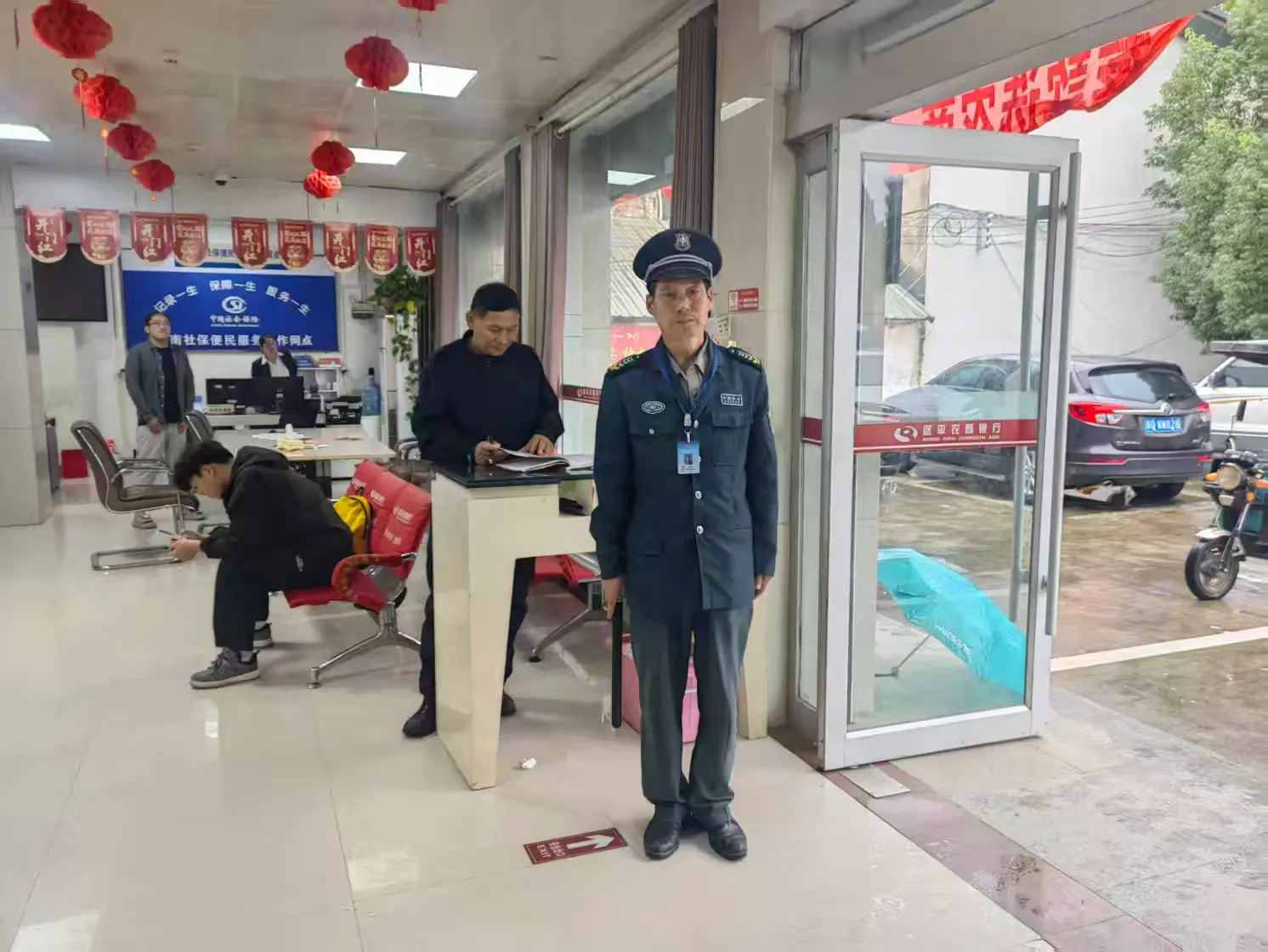 简篇-假期慰问显真情 回访检查保平安 简篇-假期慰问显真情 回访检查保平安