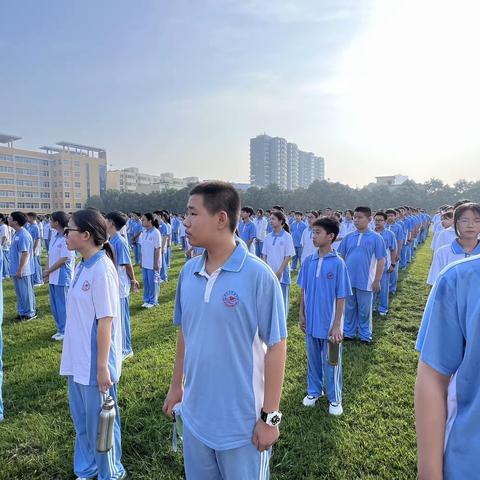 奋斗的青春最美丽，英姿飒爽，青春启航，漯河市实验中学八(2)班军训美篇