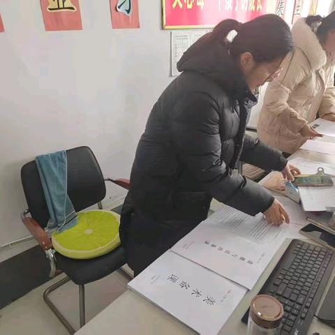 【强镇筑基在行动】燃开学斗志 扬规范精神 ——下村乡中心小学常规业务检查