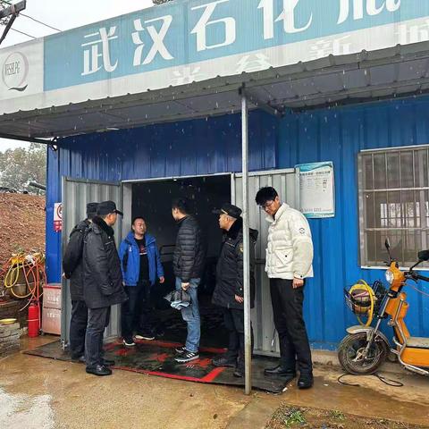 左岭街综合行政执法中心:春节安全守护者