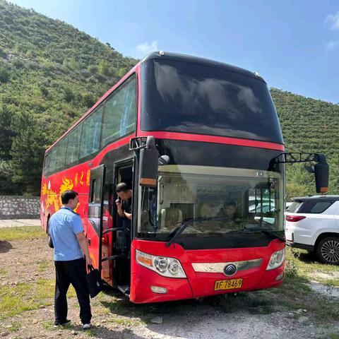怀仁市文旅局深入景区开展旅游市场排查，核查旅行社资质与包车手续，整治违规经营隐患，筑牢游客出行安全防线