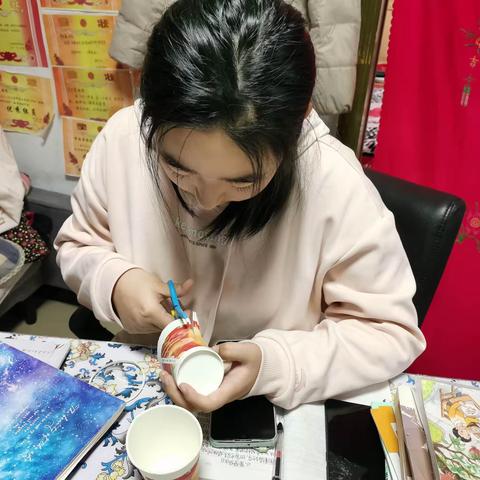 童心巧手，变废为宝，主题活动