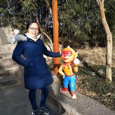 筑梦新时代 巾帼展芳华——校园巾帼之星 李晓宇老师