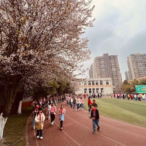 致敬最美蜀南餐厅师傅们！