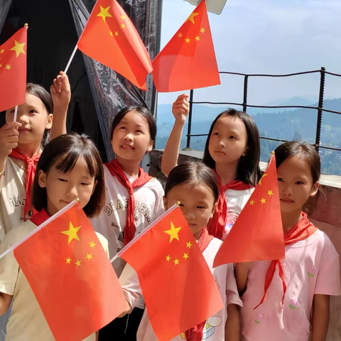 富禄苗族乡大顺小学“弘扬爱国情·共筑中国梦”主题教育活动