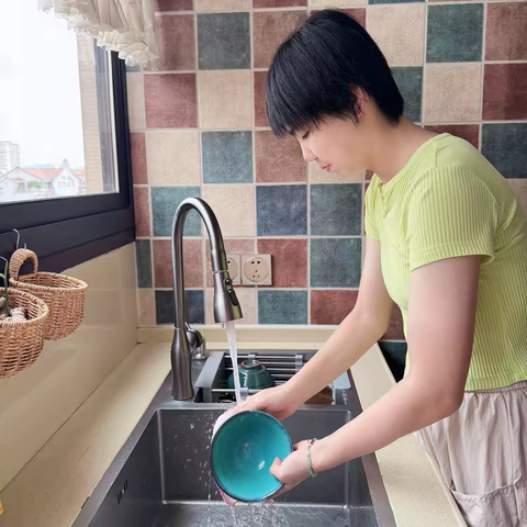 夏日家务记：藏在烟火里的成长课 临安区锦城四中805王子灵