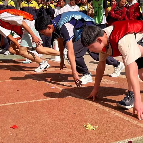 逐梦新时代 青春更精彩-记宝塔区第二中学第三十二届运动会(2)