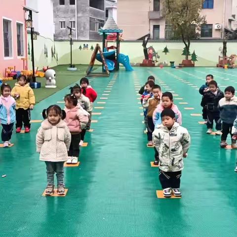 杨岐乡清溪幼儿园小二班期末展示活动