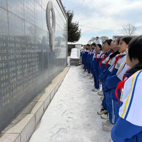 蛟河十中德育活动每月谈--三月“爱国教育月”