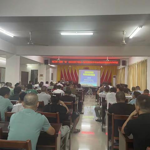 海口市一路有“理”行动宣讲下基层活动走进灵山镇——当前经济形势与海南自贸港建设专题讲座