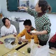 以“劳”树德    以“劳”育美———东瀼口镇中心小学劳动课教师技能大赛掠影