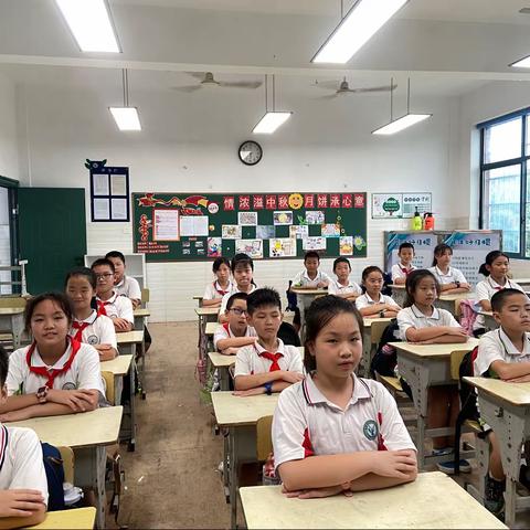 梨塘小学第一次课桌舞课堂反馈