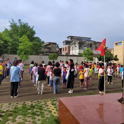 [红苗子党校育红苗]——覃塘区五里镇林村小学“清廉文化进校园”之“缤纷童年  快乐六一”主题活动