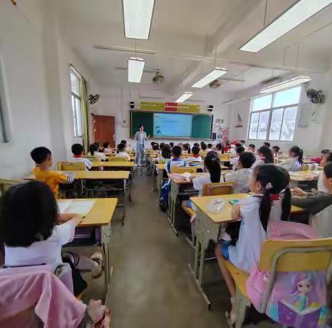 潮阳区文光镇二小学教育集团送教至潮阳区金灶竹桥小学