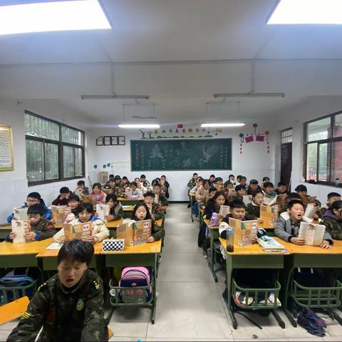 阅读阅快乐    阅读伴成长