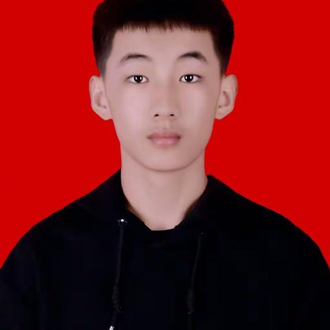 【凤中之星】逐梦少年——初三学子薛梓铭的闪耀青春