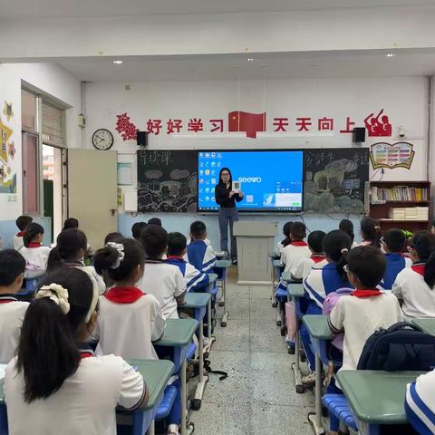 当童话遇见现代课堂：一场跨越世纪的导读之旅