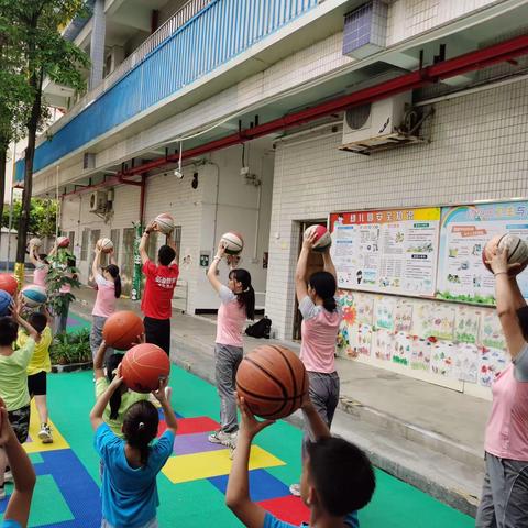 “幼小衔接 我们在行动”蓝月亮幼儿篮球操展示