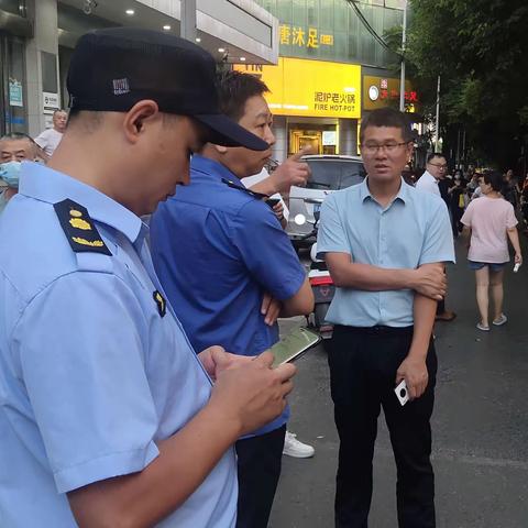 汉阳区城市管理执法局开展夜查行动