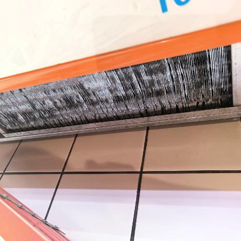 2025年8月11日生活广场店杂货处休闲食品课设备保养记录