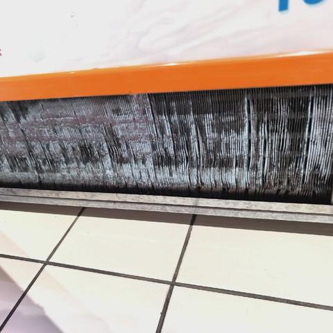 2025年8月25日生活广场店杂货处休闲食品课设备保养记录