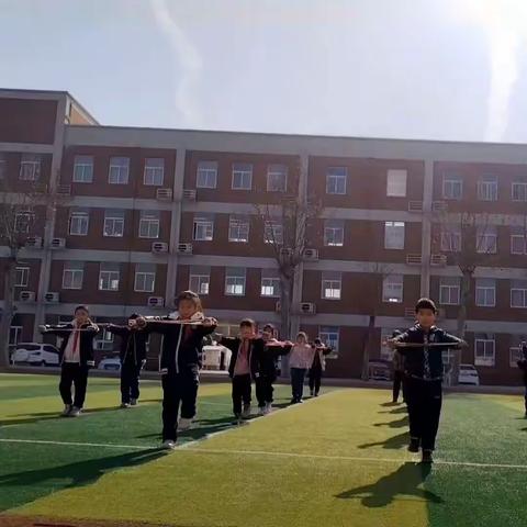 跳出精彩   绳舞飞扬  ——庙西小学跳绳社团活动纪实