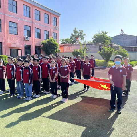 南洼小学升旗仪式——养成好习惯做优秀小学生