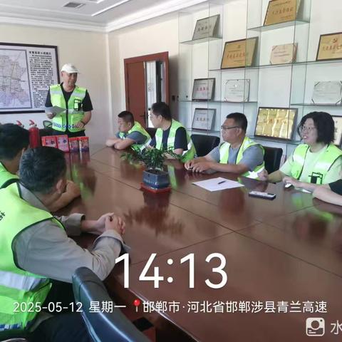 组织开展5.12全国防灾减灾日宣传暨防震消防演练