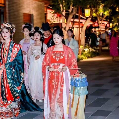 探路者漫山俱乐部:9-9（星期六）《世园-梦回隆庆》穿越千年！一日休闲游