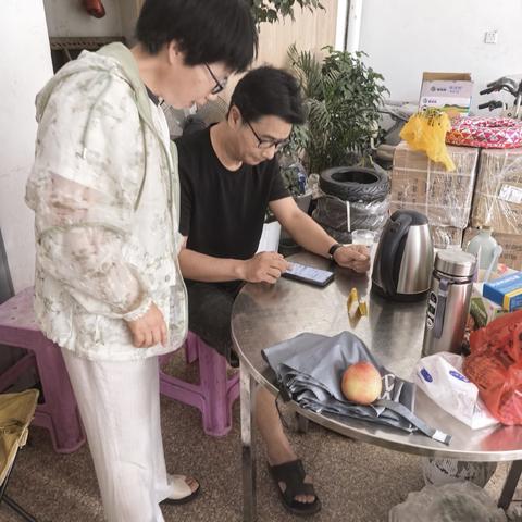 上门宣传城乡居民养老保险政策