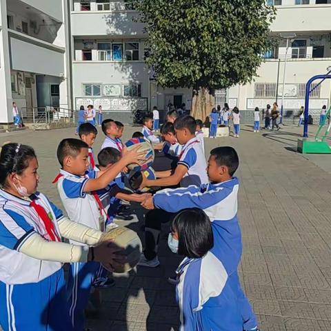 镇康县勐捧镇中心完小课后服务开展简报