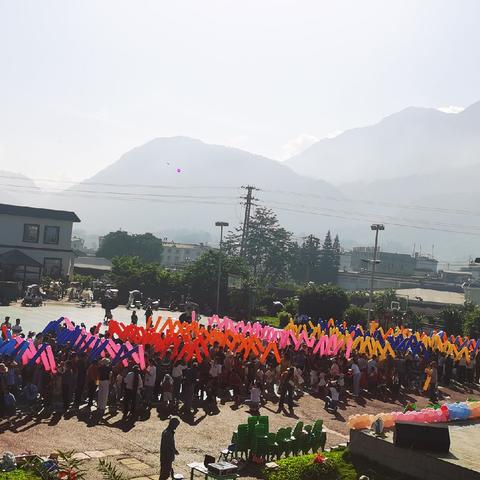 “牢记党的教导 争做强国少年”——勐捧镇中心幼儿园六一活动