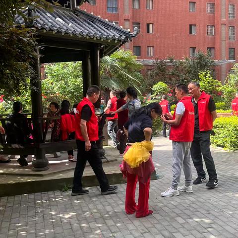 【大白杨东社区】百日行动掀热潮，整治环境焕新颜